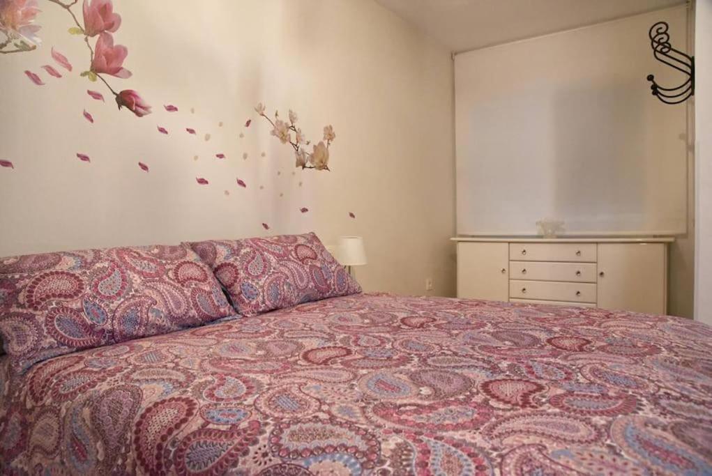 House W Shared Pool, Perfect For Small Families ฟูเอนฮิโรลา ภายนอก รูปภาพ